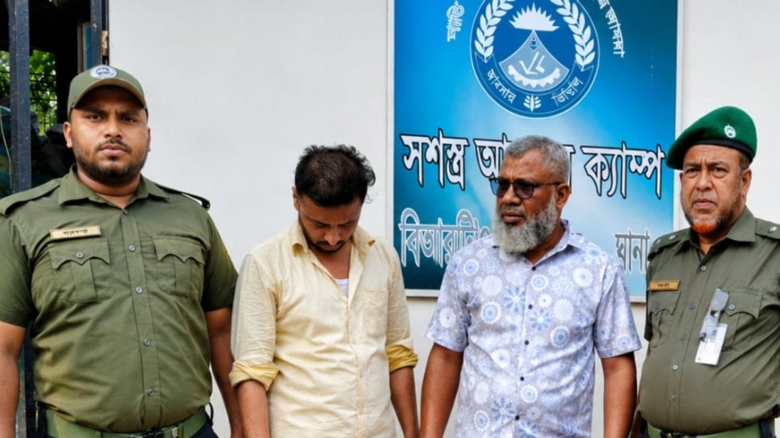 মিরপুর বিআরটিএ কার্যালয় থেকে দুই দালাল আটক, একমাসের কারাদণ্ড
