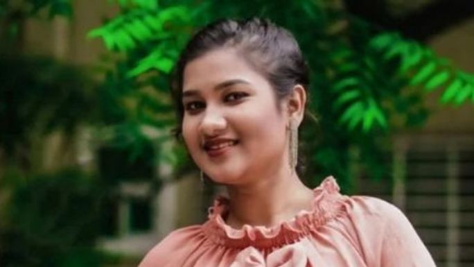 হাসপাতালের বারান্দা থেকে পড়ে অভিনেত্রীর মৃত্যু